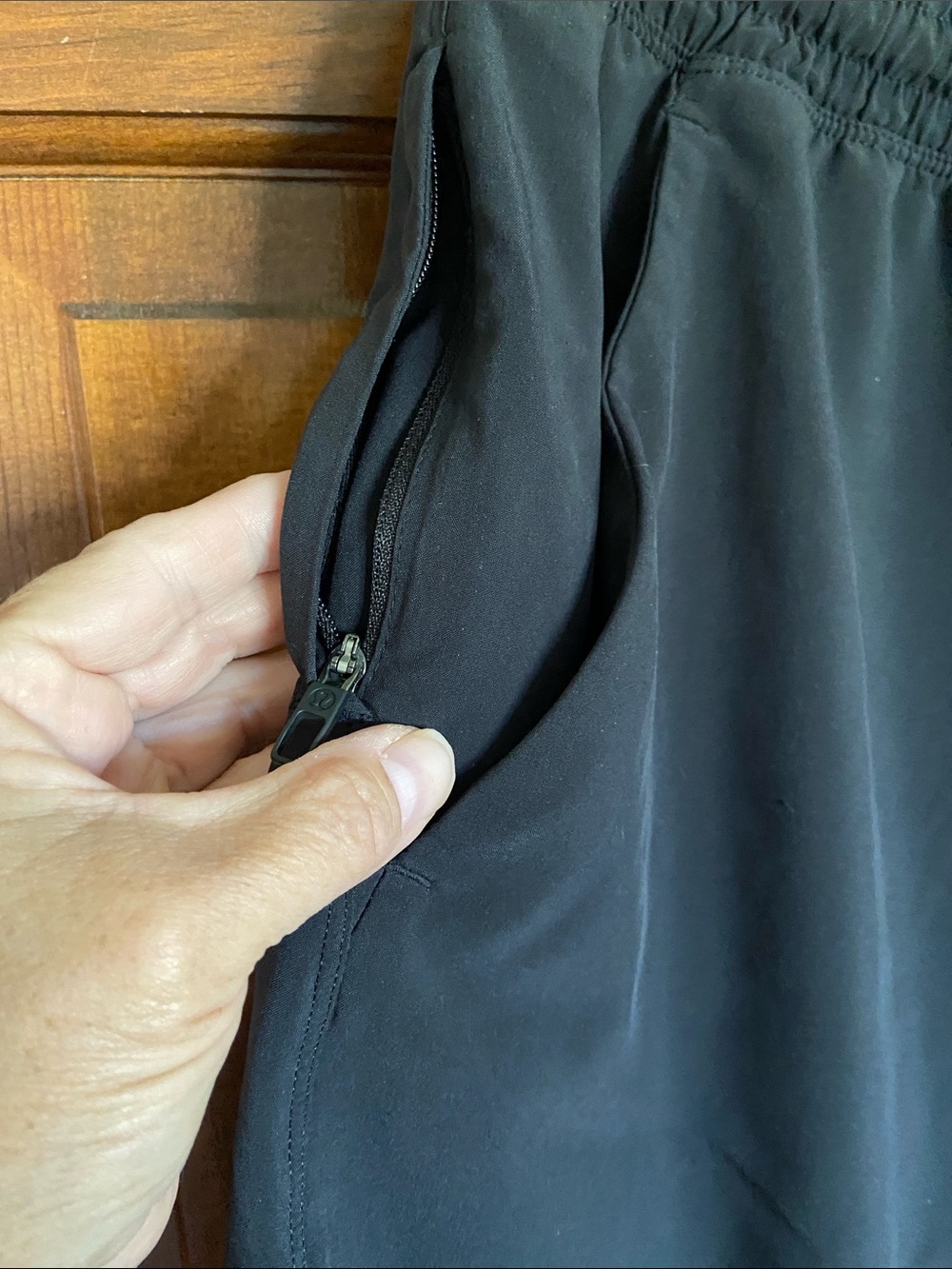 Lululemon Activewear Black No liner Gym Athletic Shorts Size Large - Picture 3 of 9